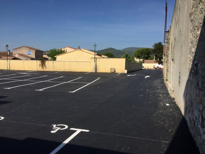 Parking sur Ancone